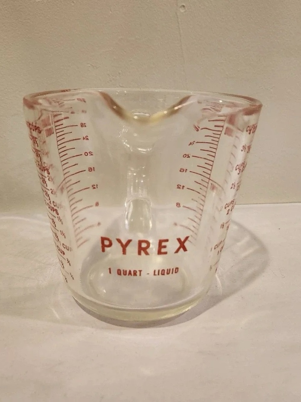 Pyrex Glass Measuring Beaker with Red Lettering